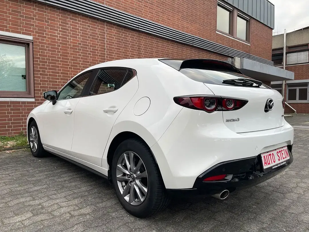 Mazda 3 - Thumbnail 7