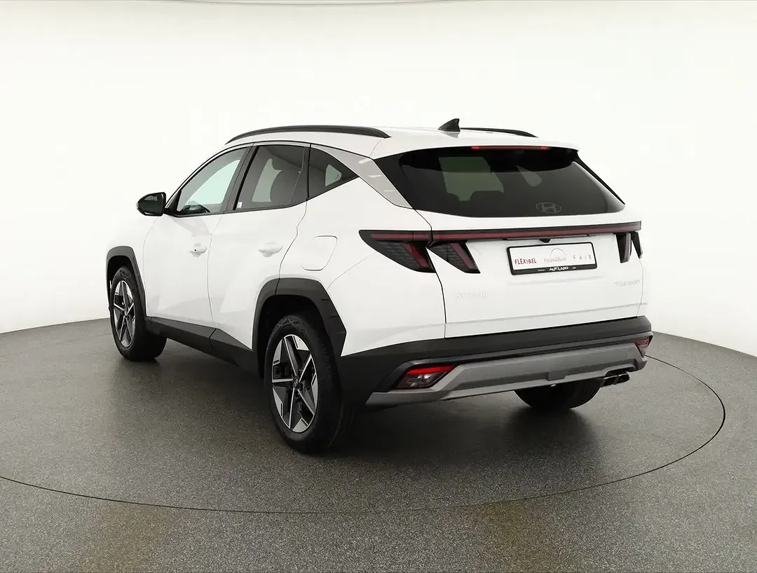 Hyundai TUCSON - Thumbnail 2