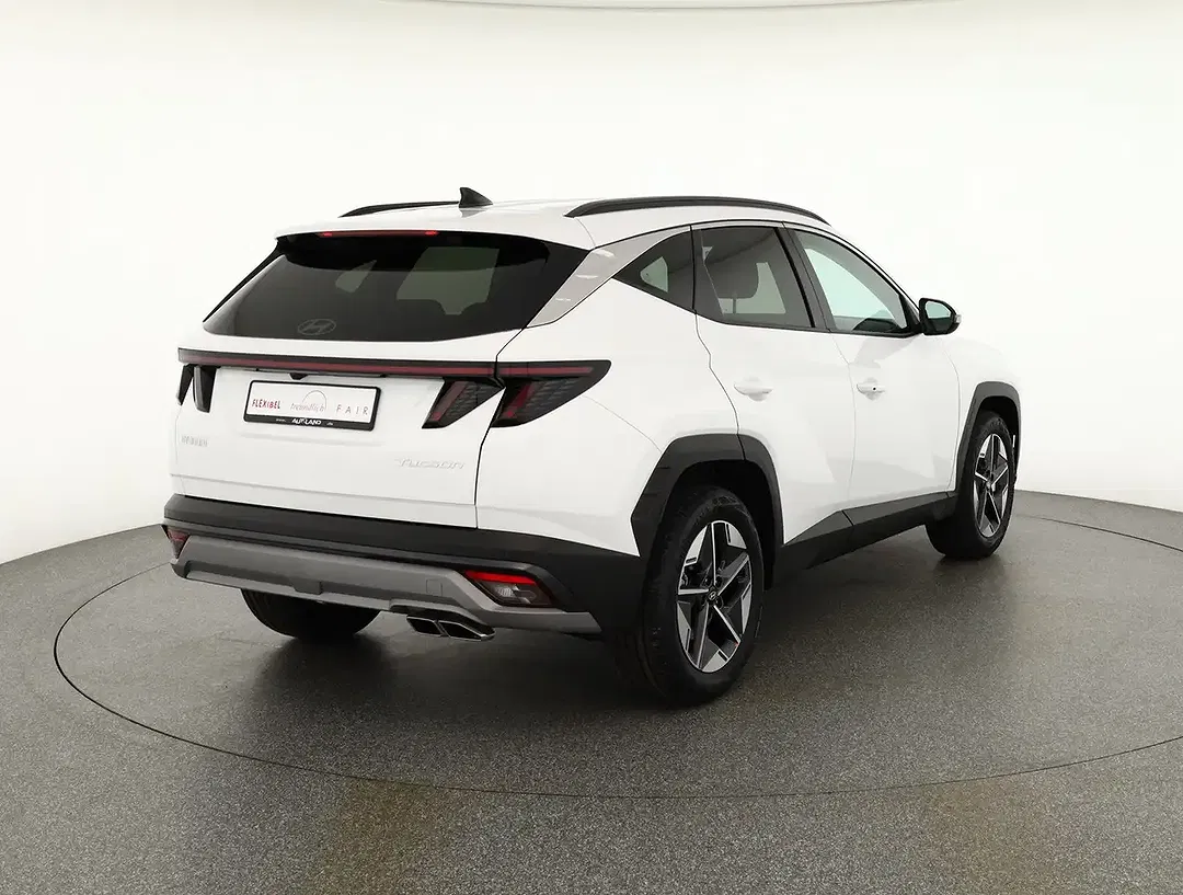 Hyundai TUCSON - Thumbnail 4