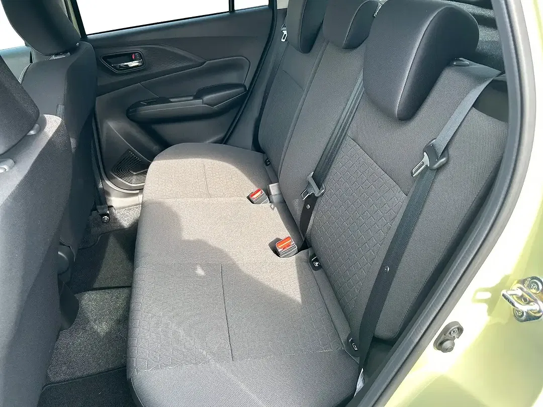Suzuki Swift - Thumbnail 15