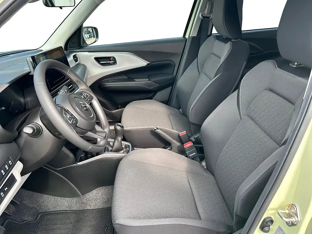 Suzuki Swift - Thumbnail 9