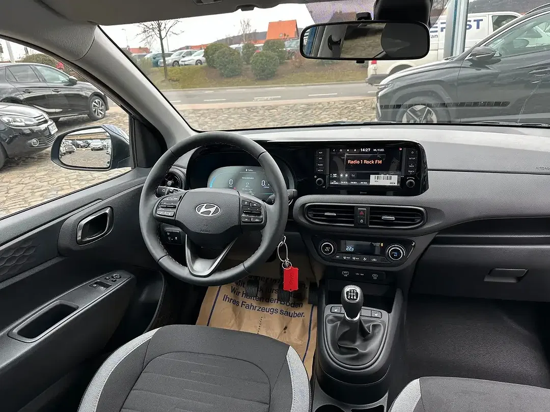 Hyundai i10 - Thumbnail 8