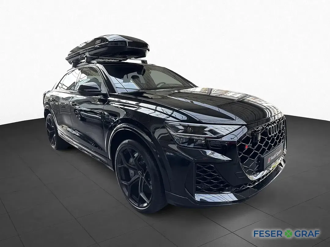 Audi RS Q8 - Thumbnail 3