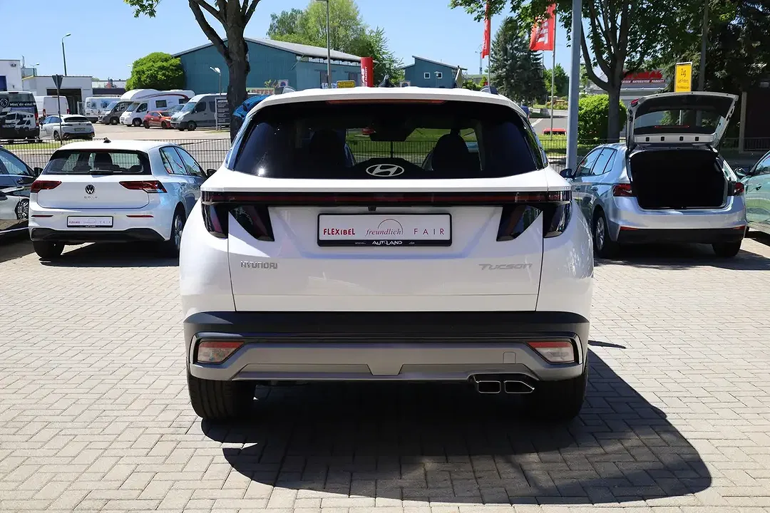 Hyundai TUCSON - Thumbnail 3