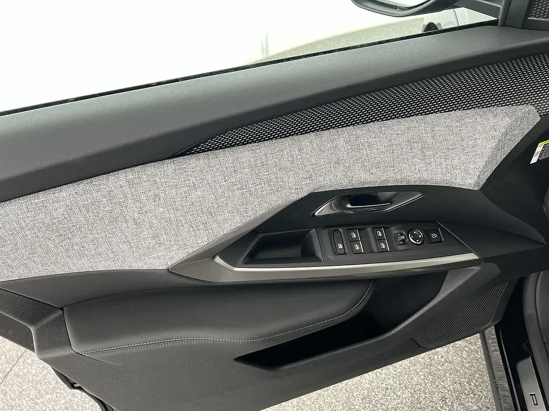 Peugeot 3008 - Thumbnail 11