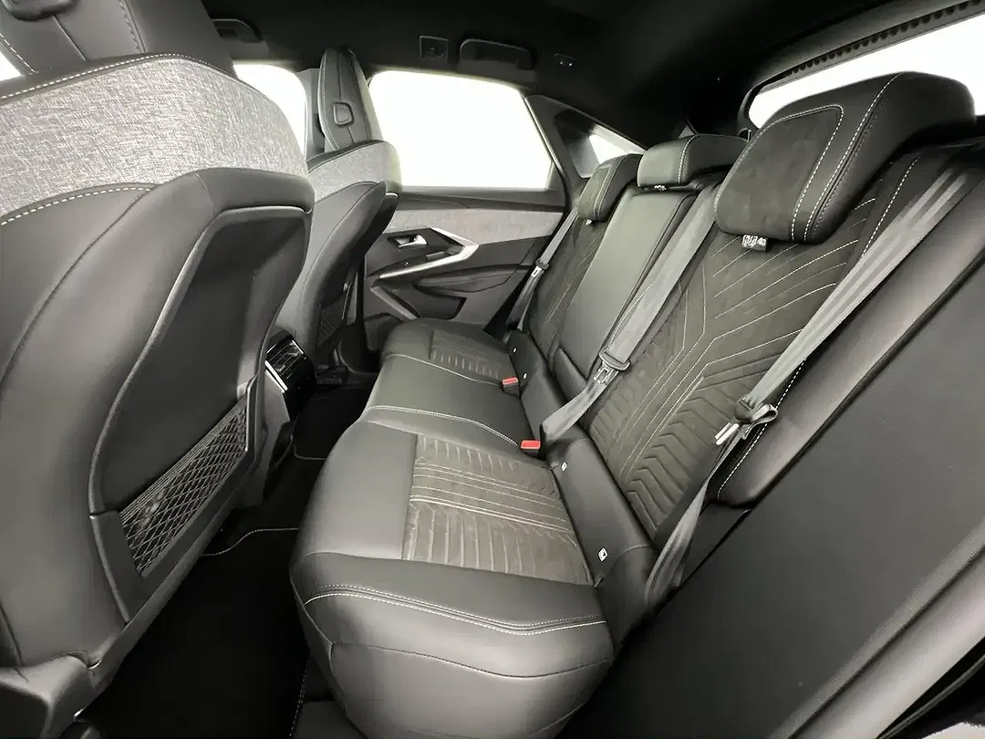 Peugeot 3008 - Thumbnail 8