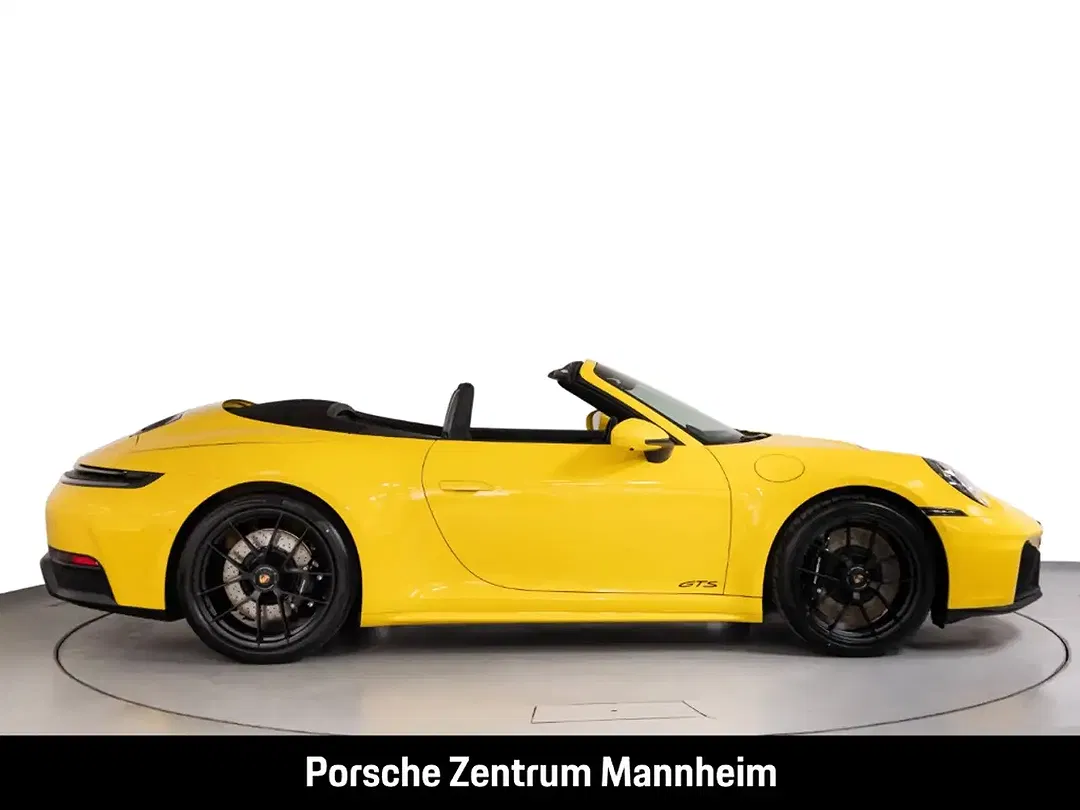 Porsche 992 - Thumbnail 11