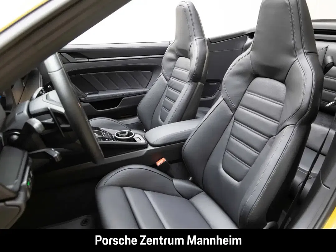 Porsche 992 - Thumbnail 5