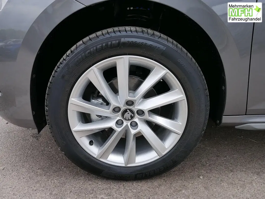 Skoda Kamiq - Thumbnail 4