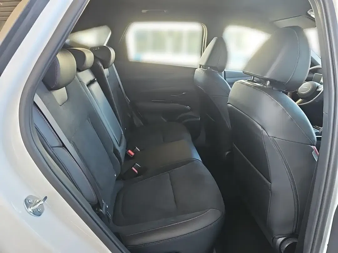 Hyundai TUCSON - Thumbnail 13