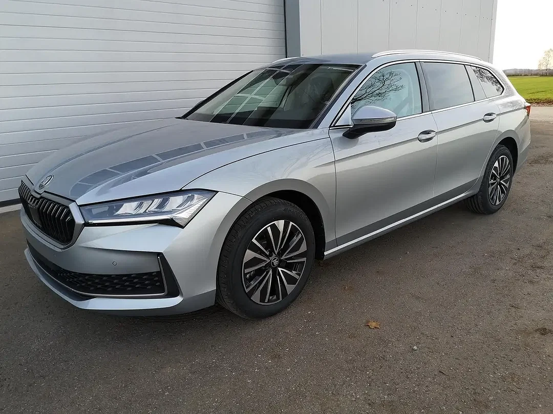 Skoda Superb - Afbeelding 1