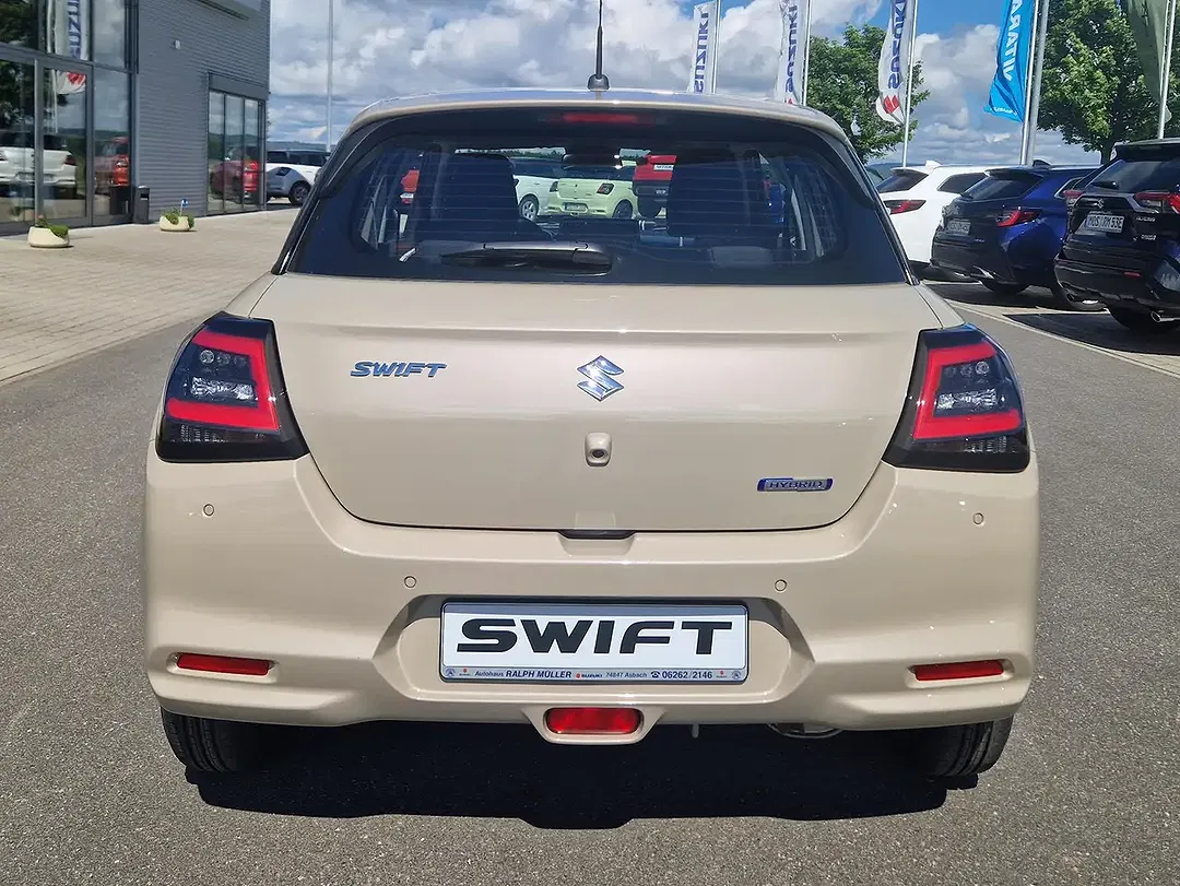 Suzuki Swift - Thumbnail 10