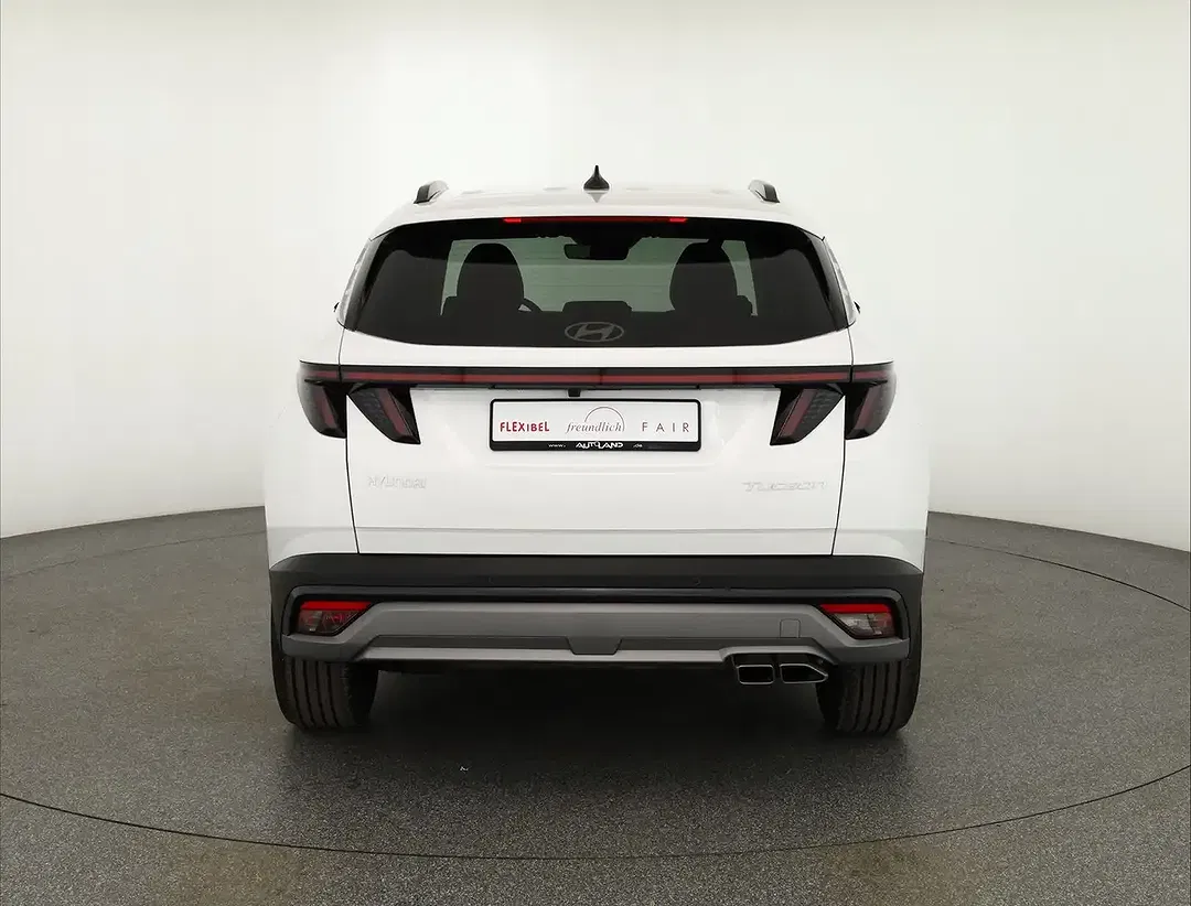 Hyundai TUCSON - Thumbnail 3
