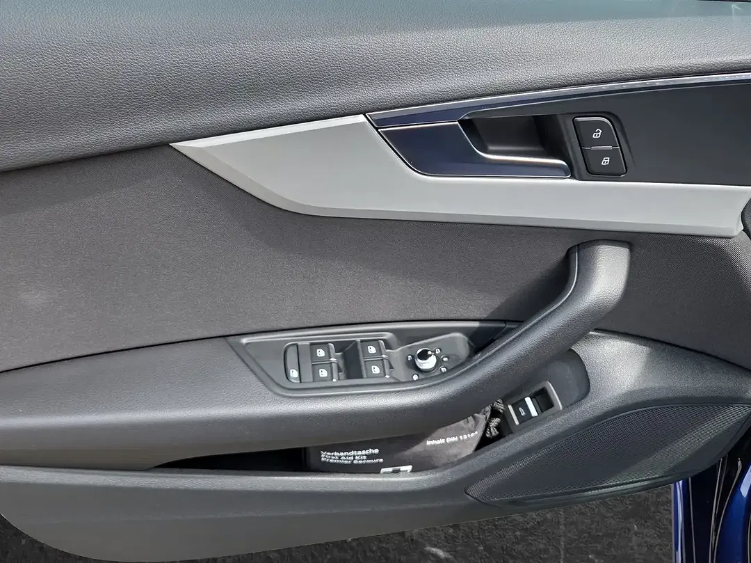 Audi A4 - Thumbnail 5
