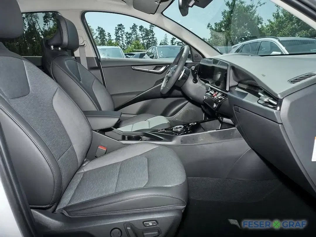 Kia Niro - Thumbnail 4