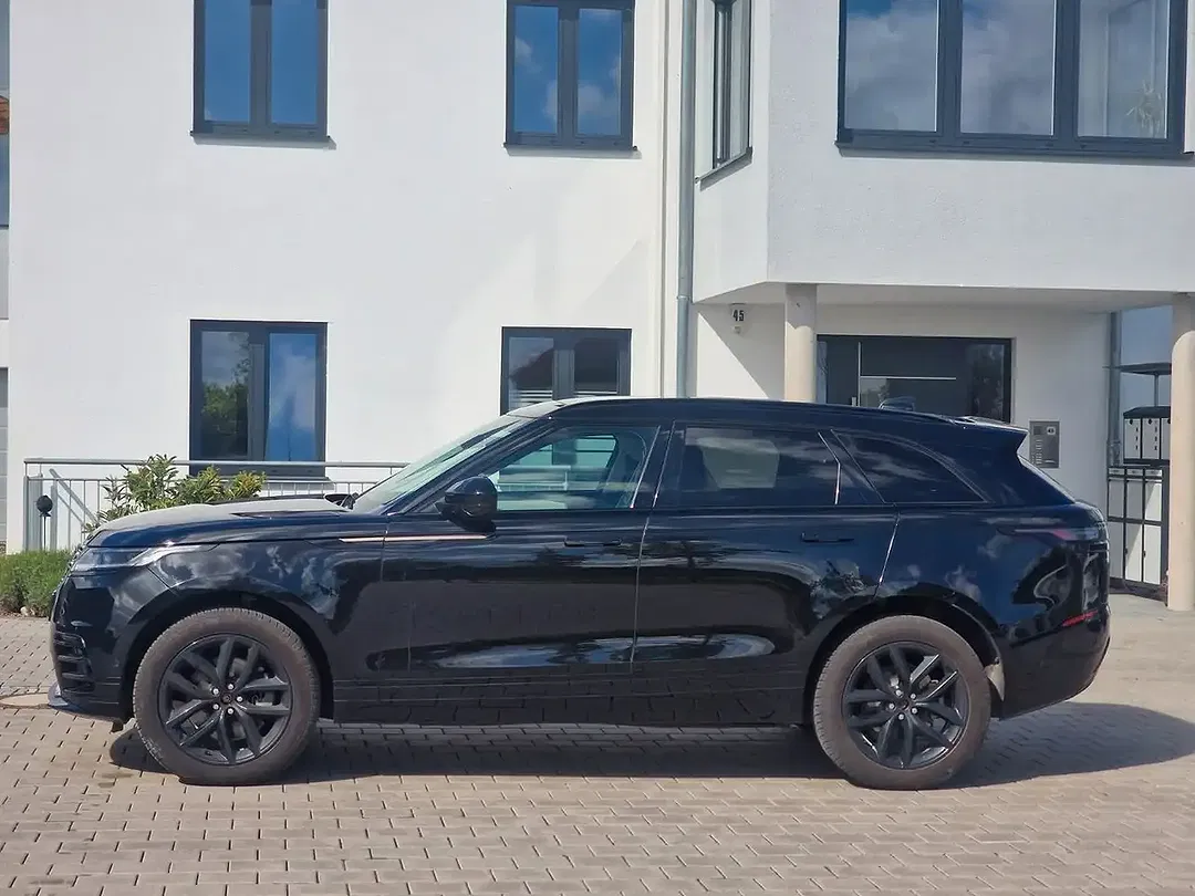 Land Rover Range Rover Velar - Thumbnail 3