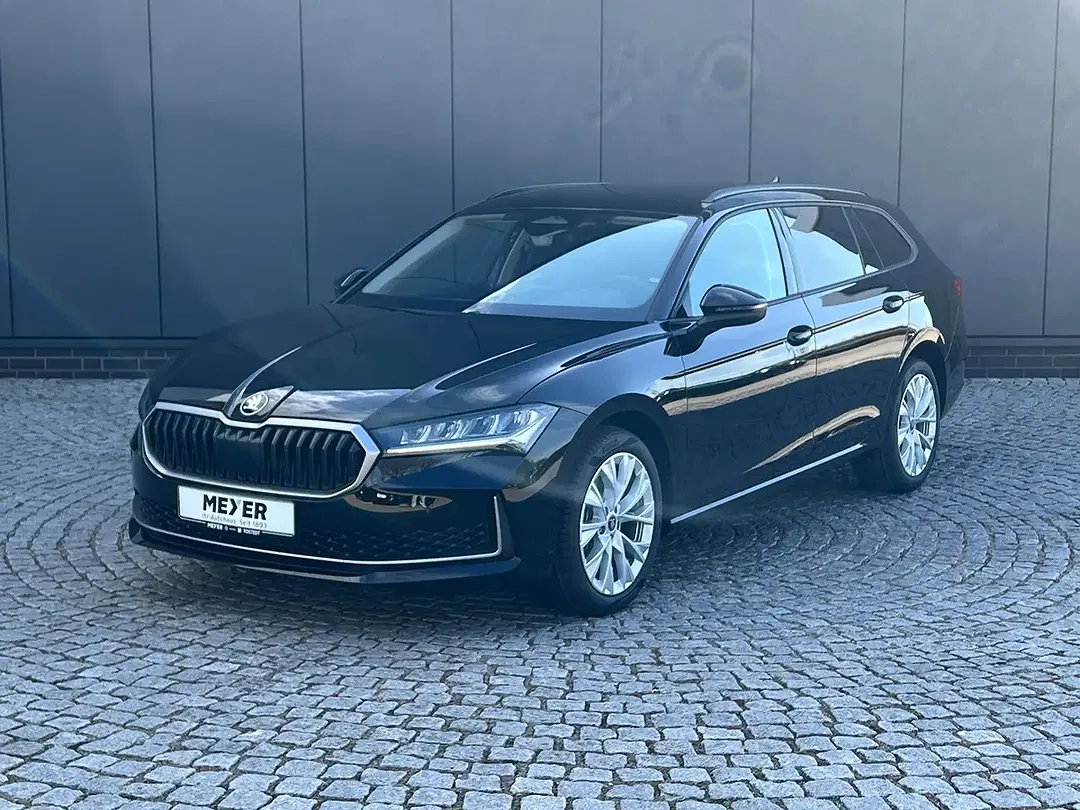 Skoda Superb - Thumbnail 1