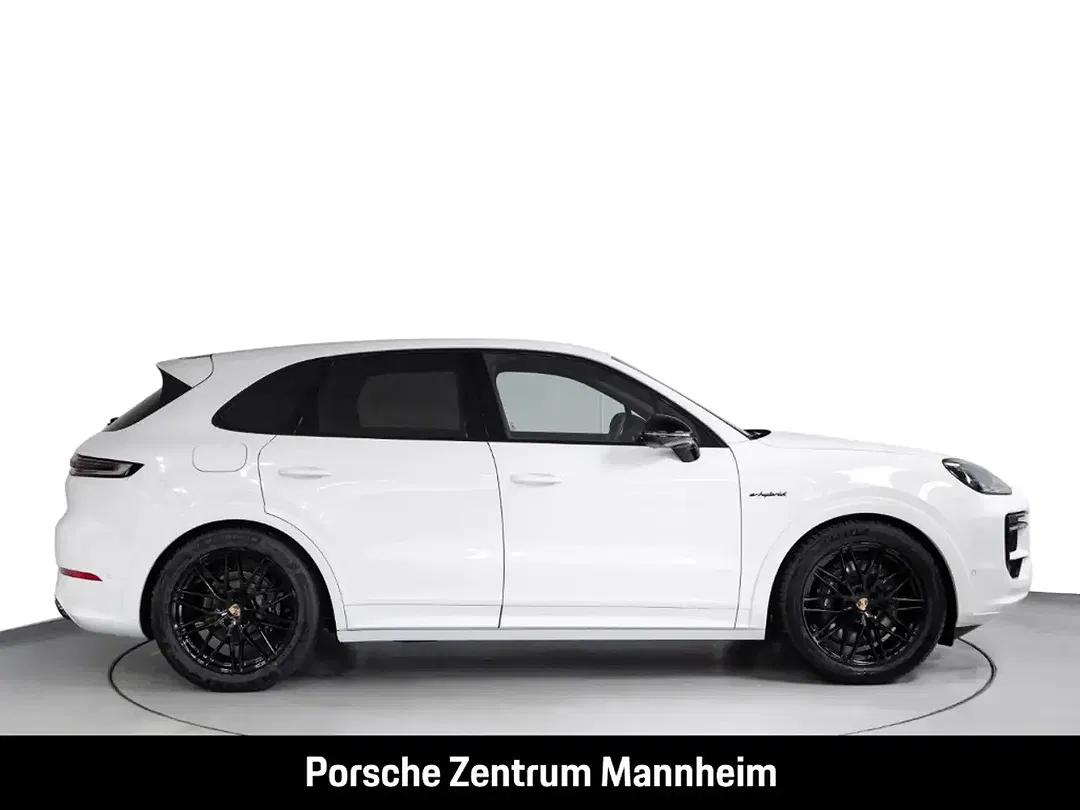 Porsche Cayenne - Thumbnail 10