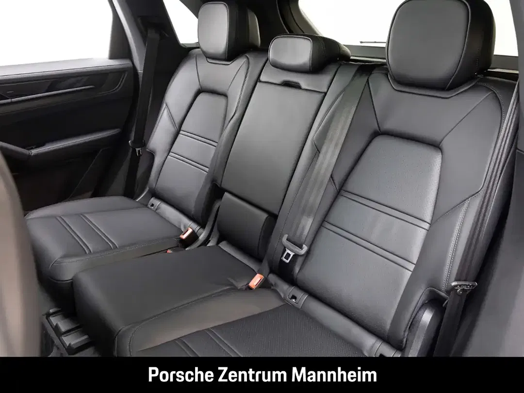 Porsche Cayenne - Thumbnail 14