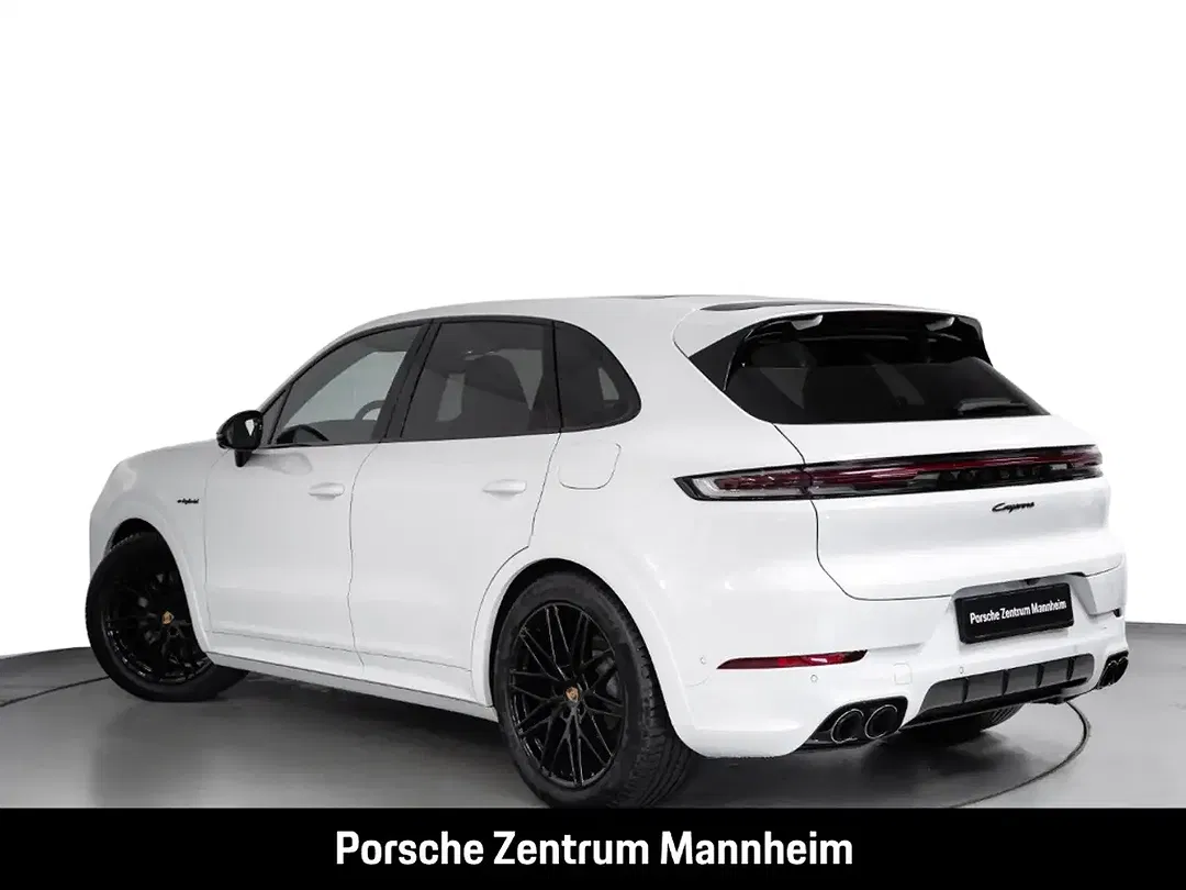 Porsche Cayenne - Thumbnail 3