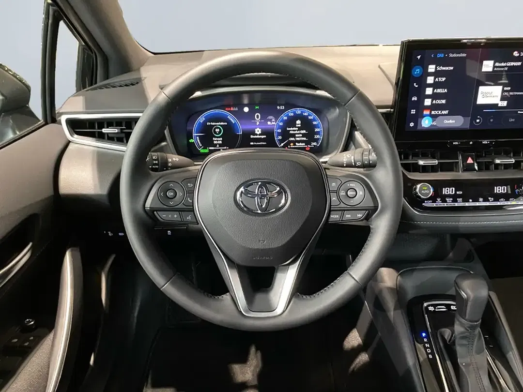 Toyota Corolla - Thumbnail 10