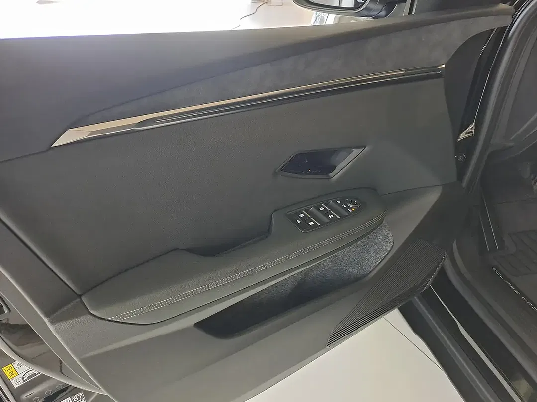 Mitsubishi Eclipse Cross - Thumbnail 14