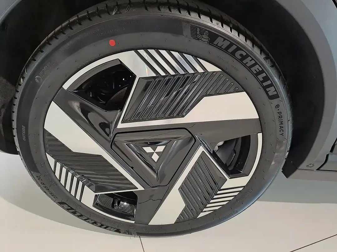 Mitsubishi Eclipse Cross - Thumbnail 8