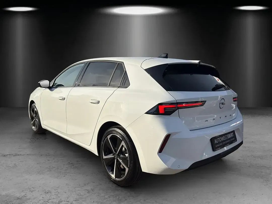 Opel Astra - Thumbnail 3