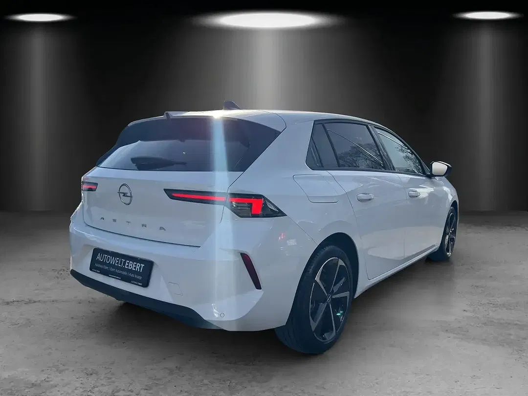 Opel Astra - Thumbnail 5