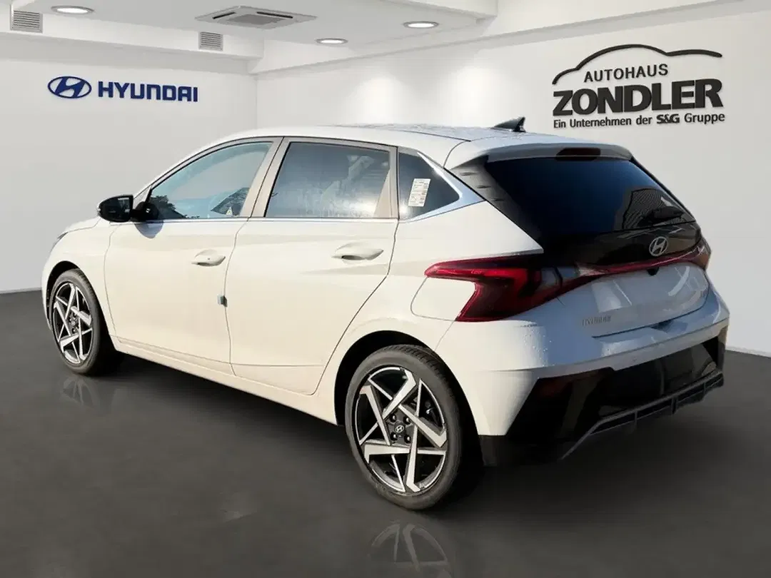Hyundai i20 - Thumbnail 4