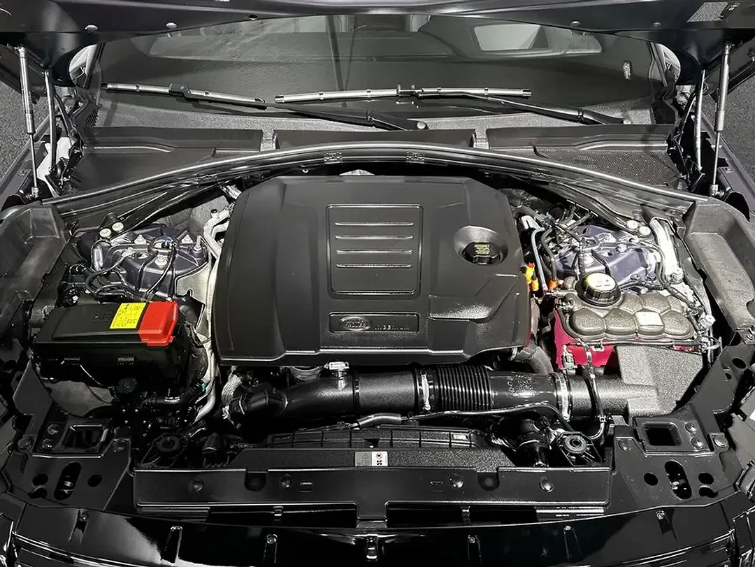Land Rover Range Rover Velar - Thumbnail 11