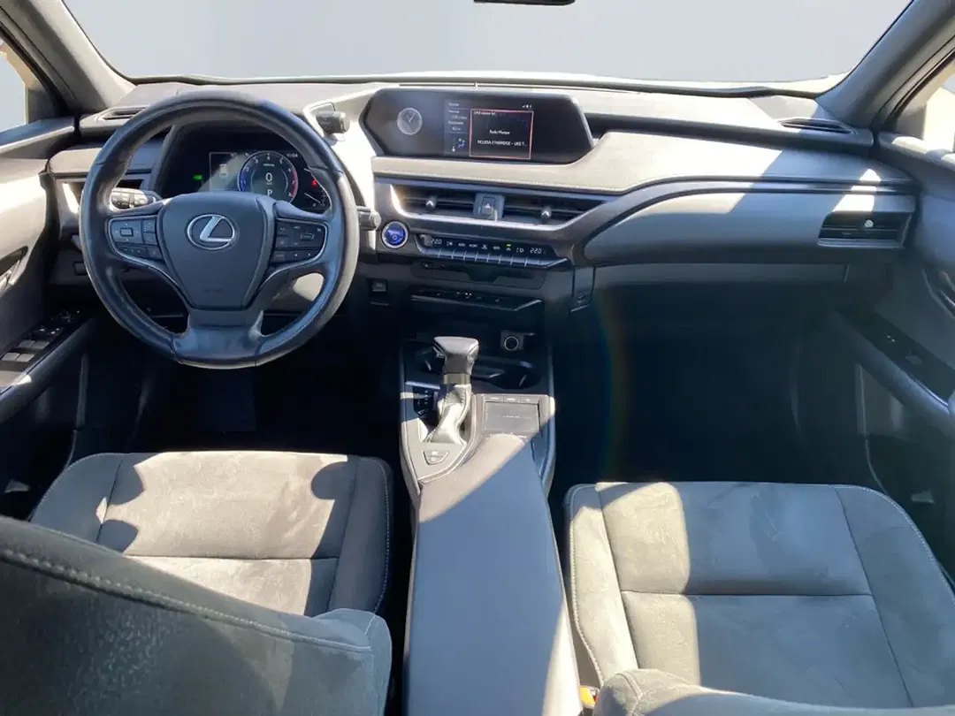 Lexus UX 250h - Thumbnail 12