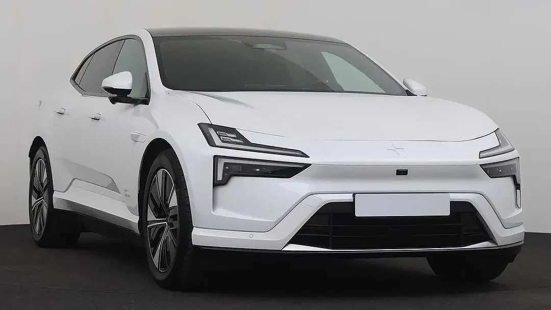 Polestar 4 - Thumbnail 7