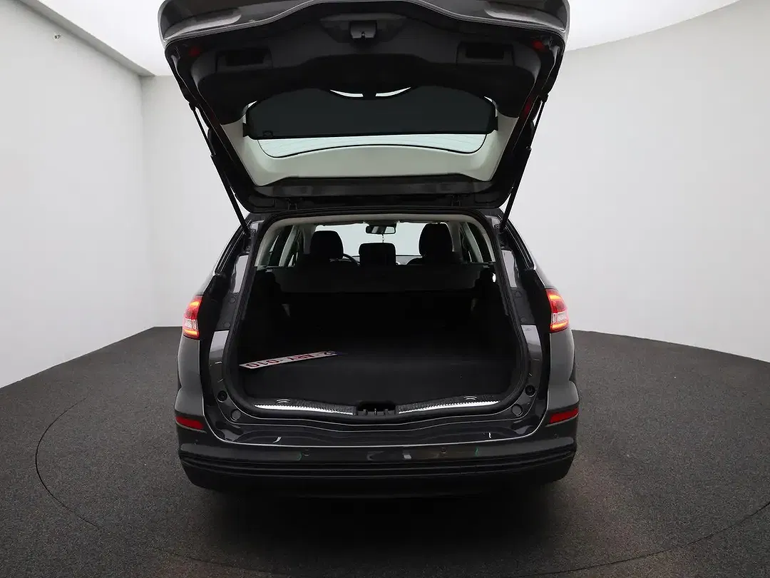 Ford Mondeo - Thumbnail 13