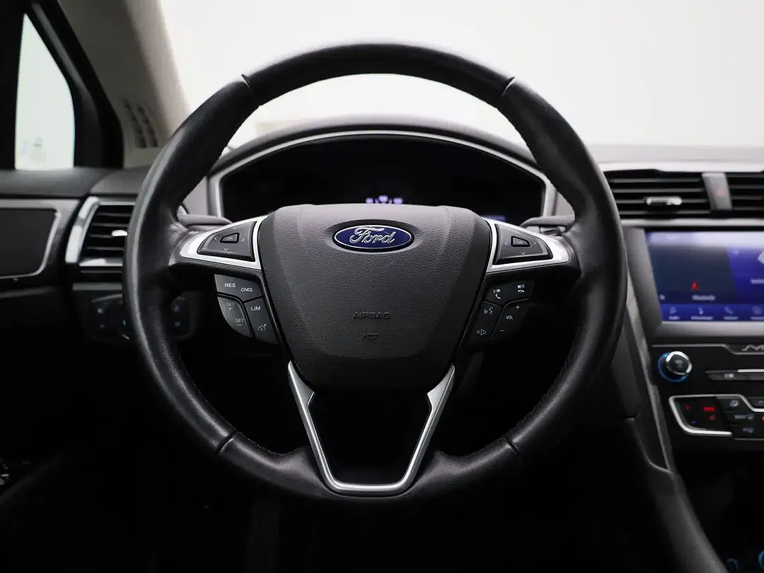 Ford Mondeo - Thumbnail 9