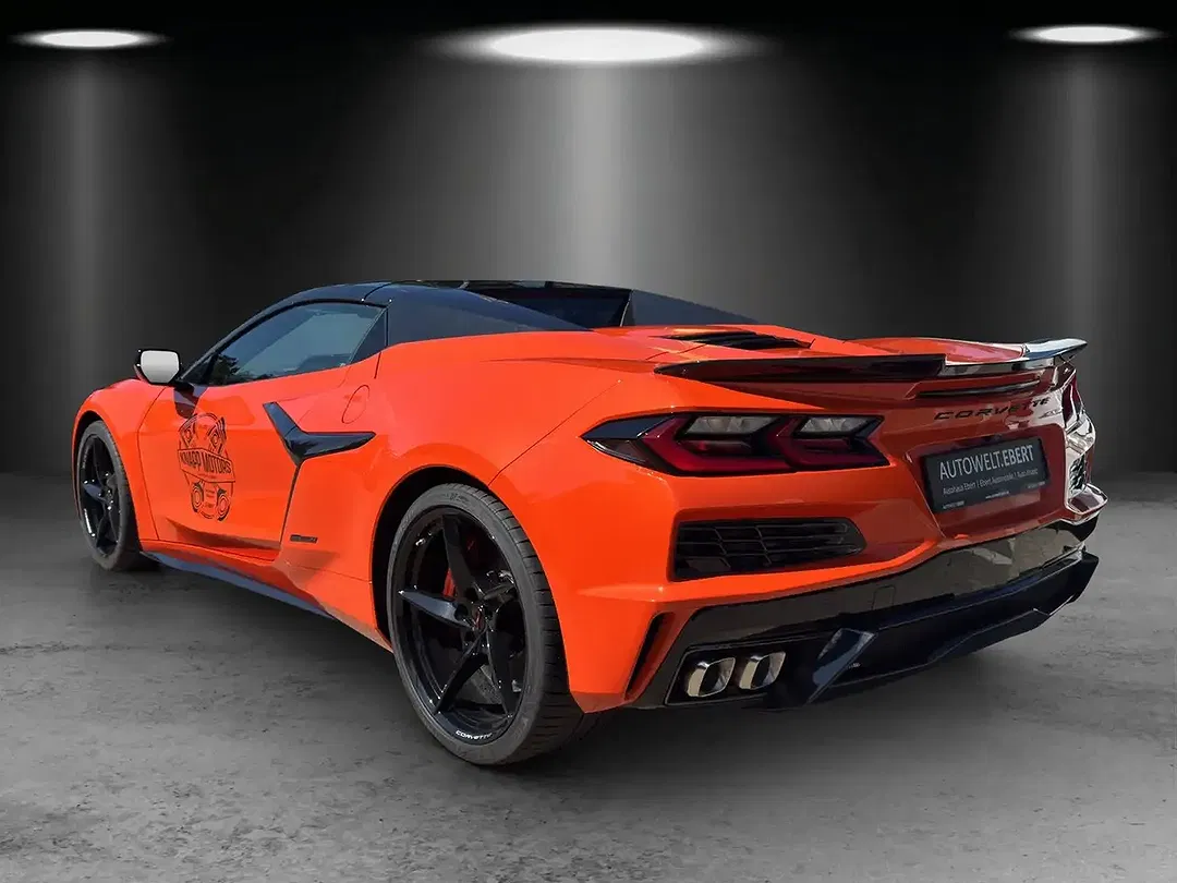 Corvette C8 - Thumbnail 2