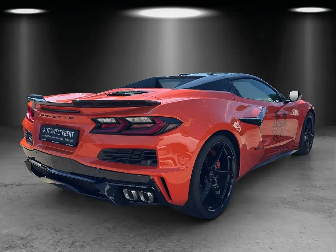 Corvette C8 - Thumbnail 3
