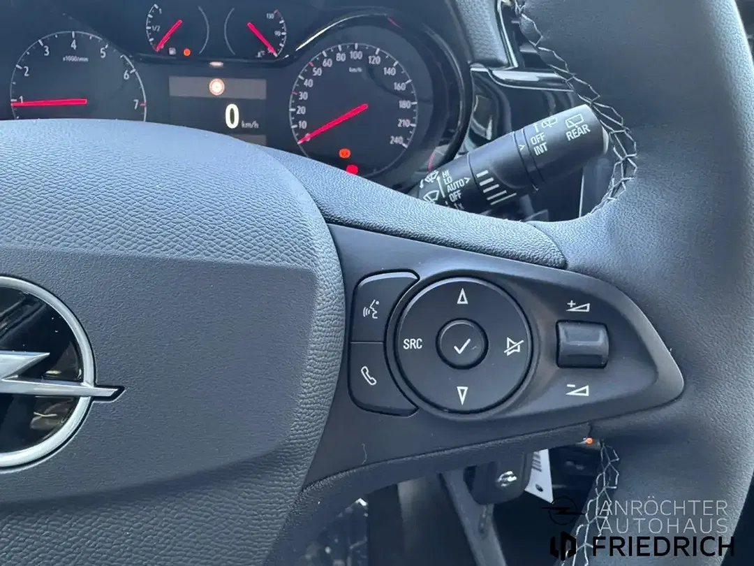 Opel Corsa - Thumbnail 11