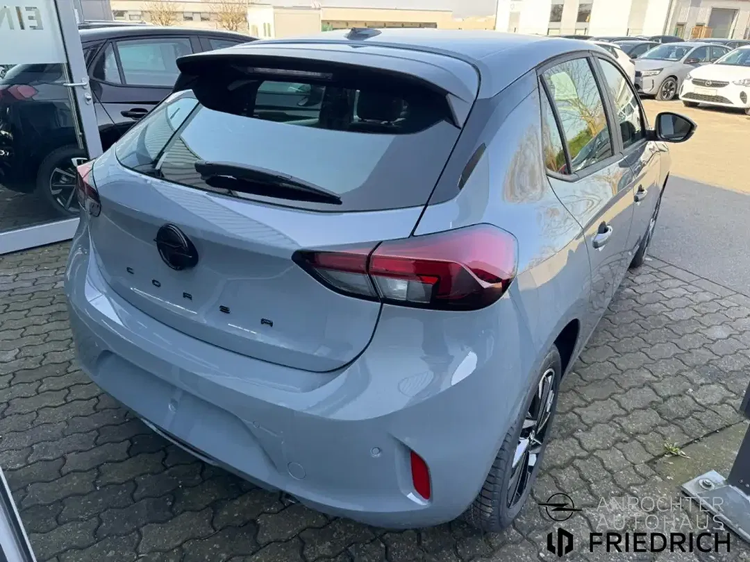 Opel Corsa - Thumbnail 3