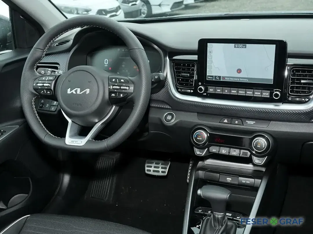 Kia Stonic - Thumbnail 3