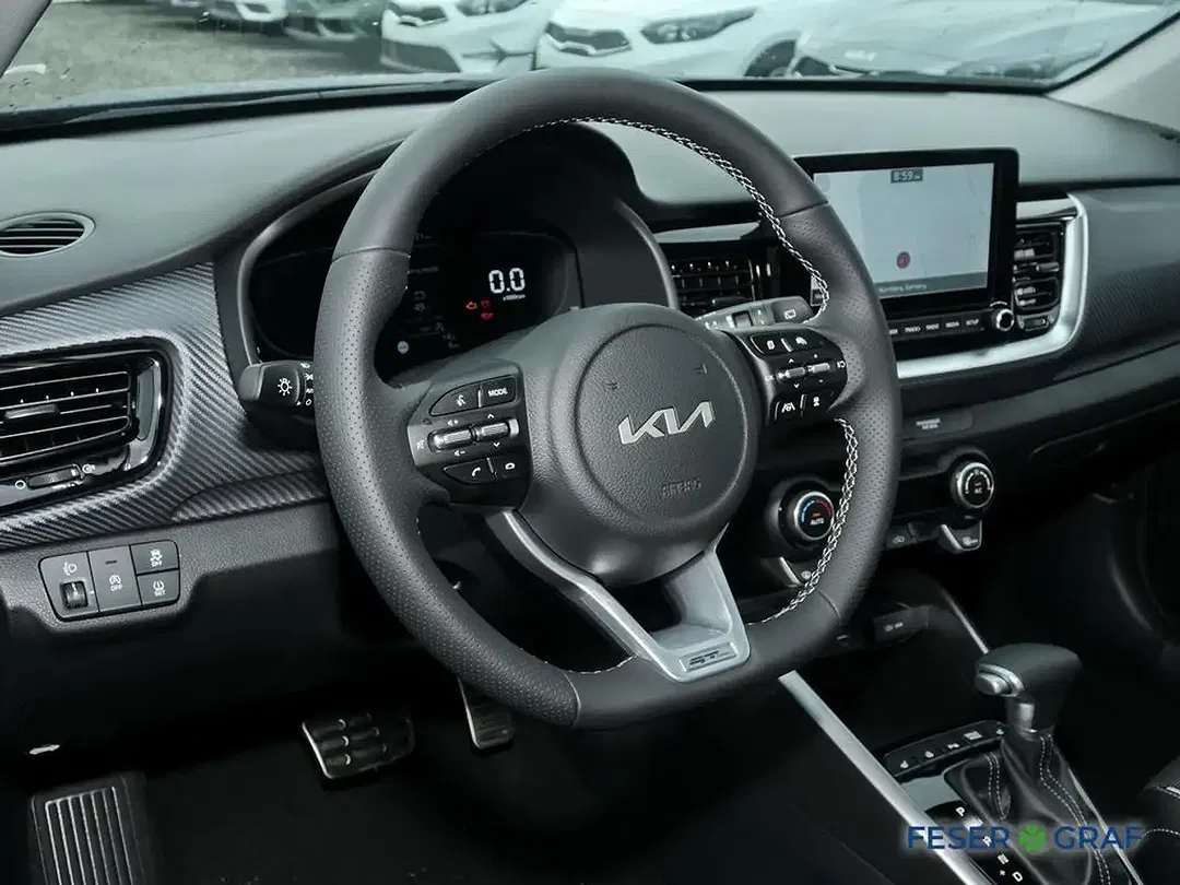 Kia Stonic - Thumbnail 6