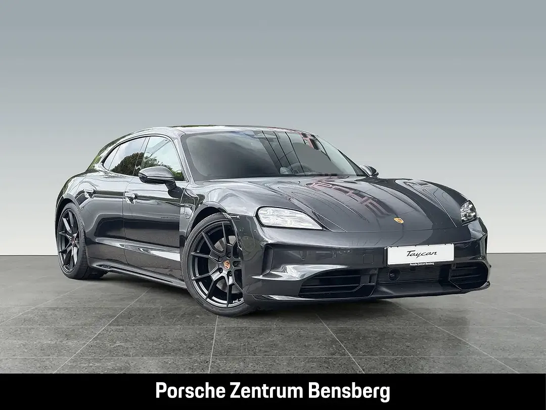 Porsche Taycan - Thumbnail 6