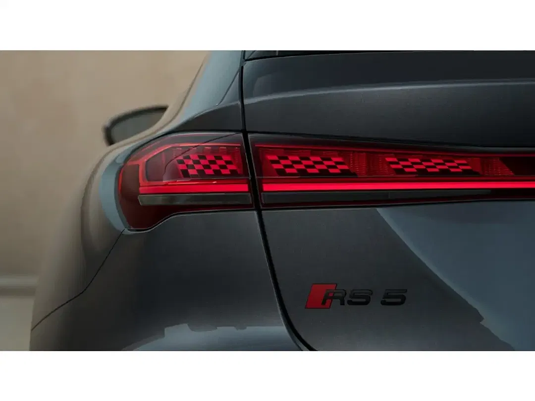 Audi RS5 - Thumbnail 7