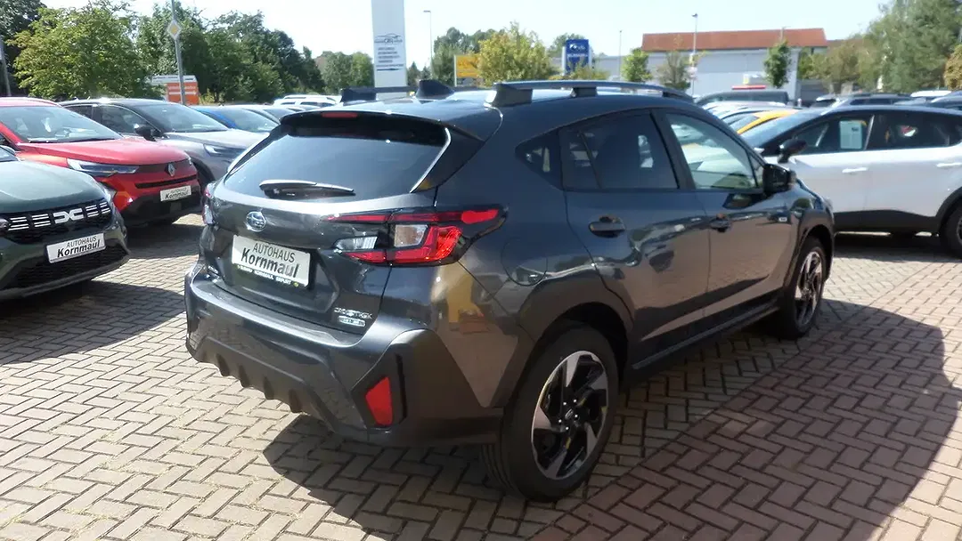 Subaru Crosstrek - Thumbnail 3