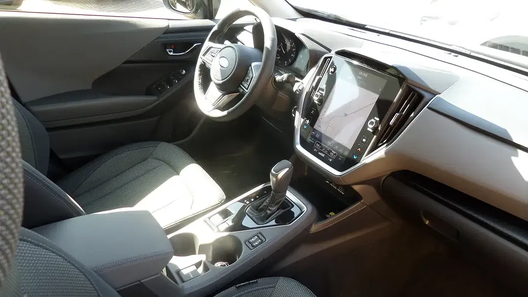 Subaru Crosstrek - Thumbnail 9