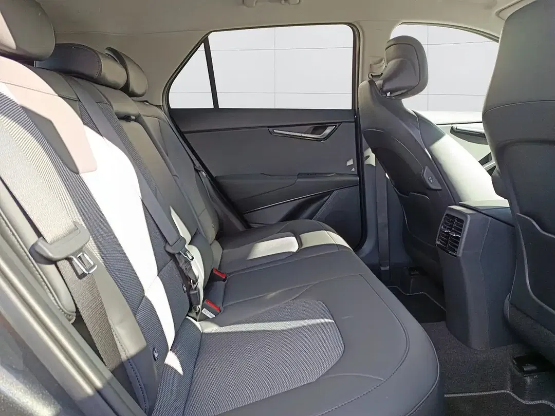 Kia Niro - Thumbnail 14