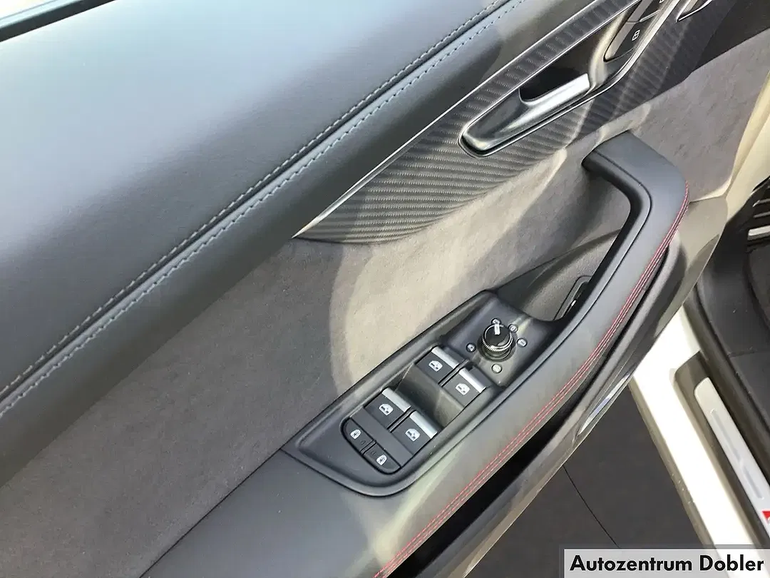 Audi Q8 - Thumbnail 11