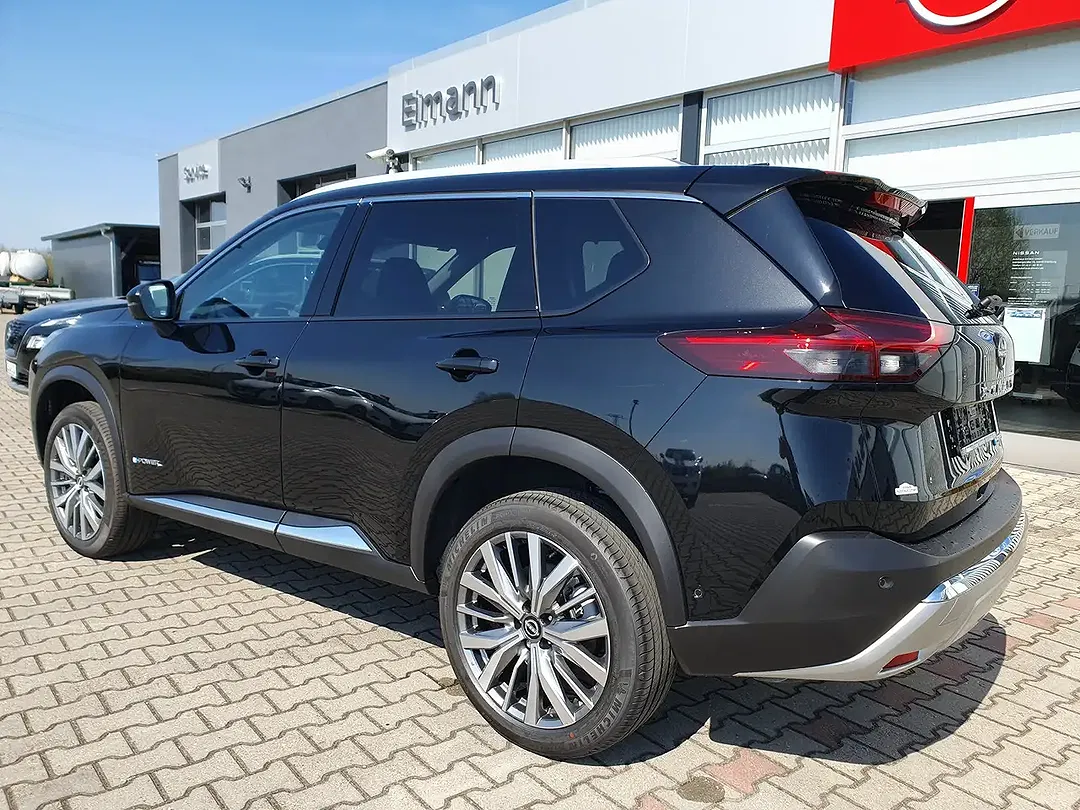 Nissan X-Trail - Thumbnail 3