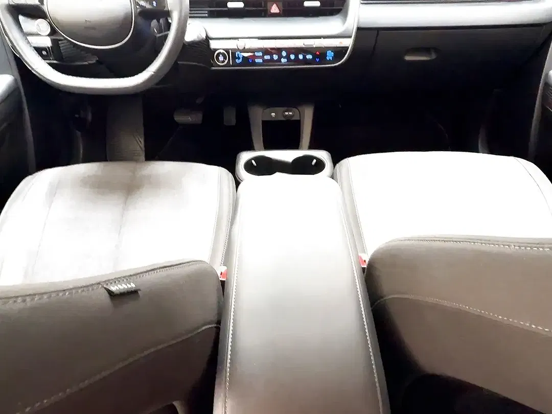 Hyundai IONIQ 5 - Thumbnail 14
