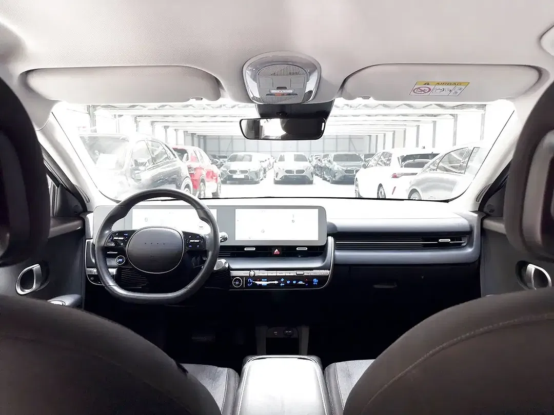 Hyundai IONIQ 5 - Thumbnail 9